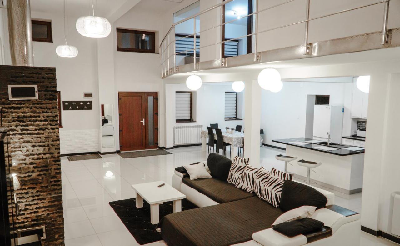 Vila Carolina Apulum Villa Alba Iulia Eksteriør billede