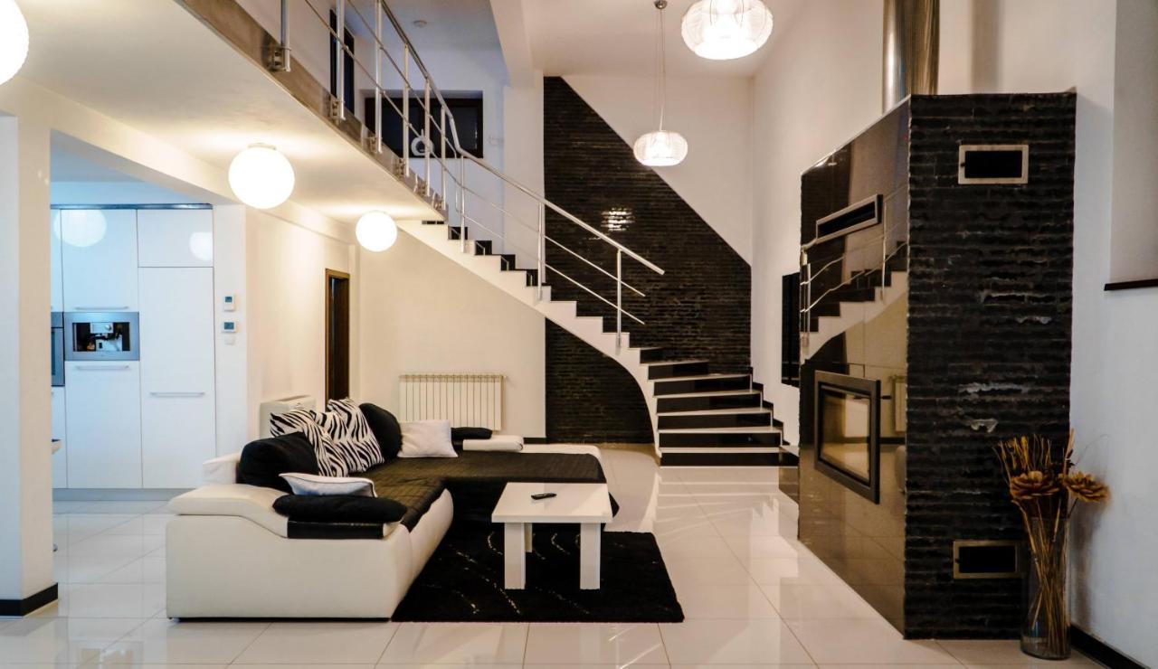 Vila Carolina Apulum Villa Alba Iulia Eksteriør billede