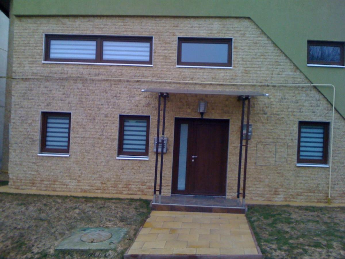 Vila Carolina Apulum Villa Alba Iulia Eksteriør billede